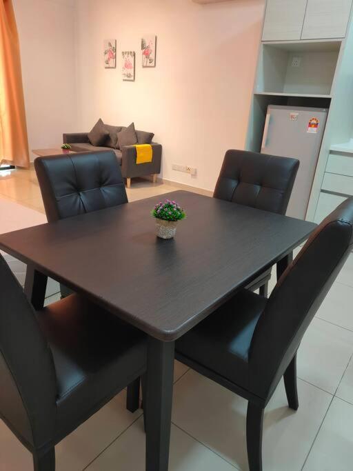 Relax Homestay - The Comfort Just For You شاه علام المظهر الخارجي الصورة